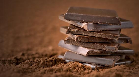 Snacken ohne Sünde: Dunkle Schokolade / Bild: iStock
