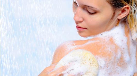 Körperpflege: 7 Tipps für richtiges Duschen / Bild: iStock / ValuaVitaly