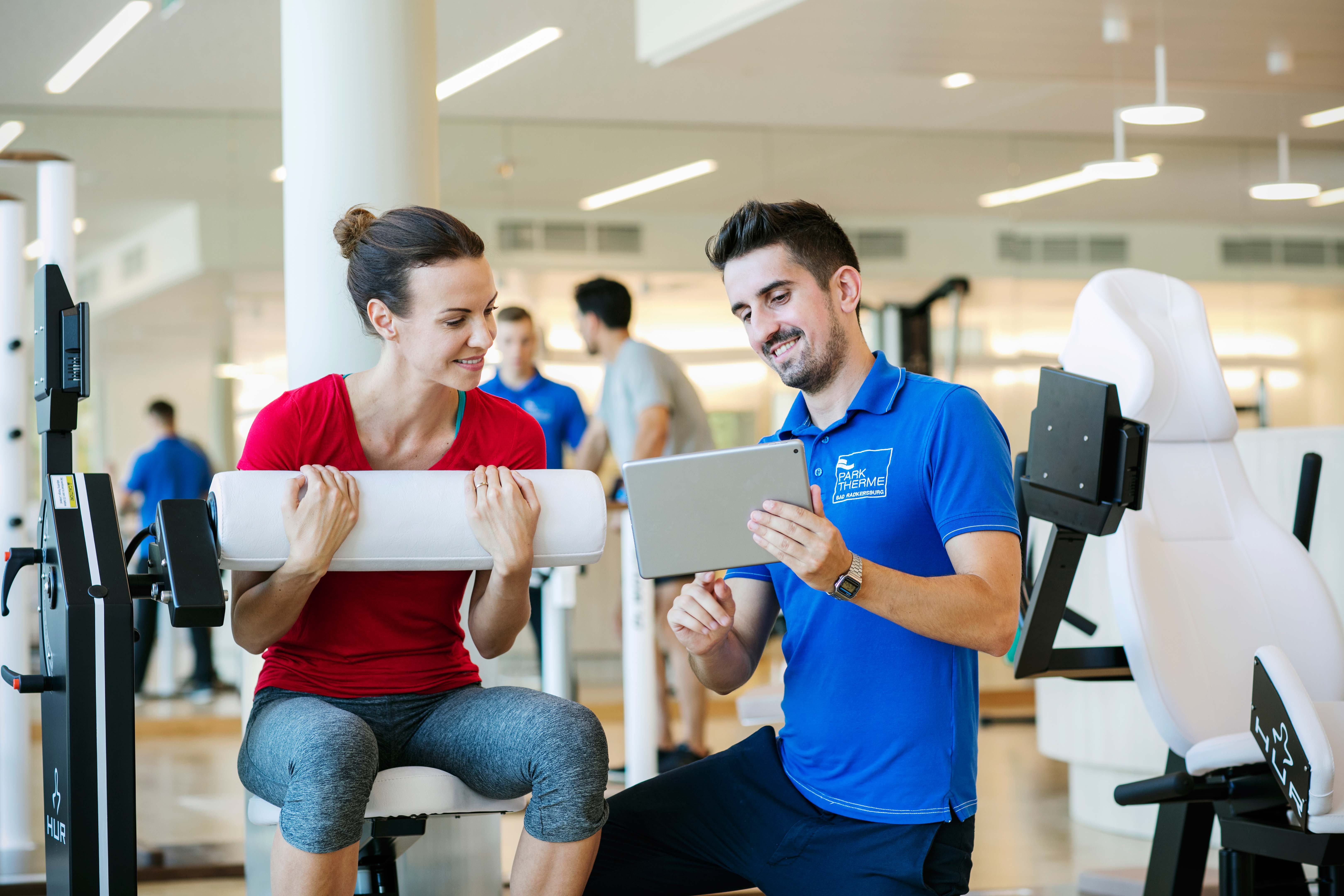 Frau beim Krafttraining Thumbnail