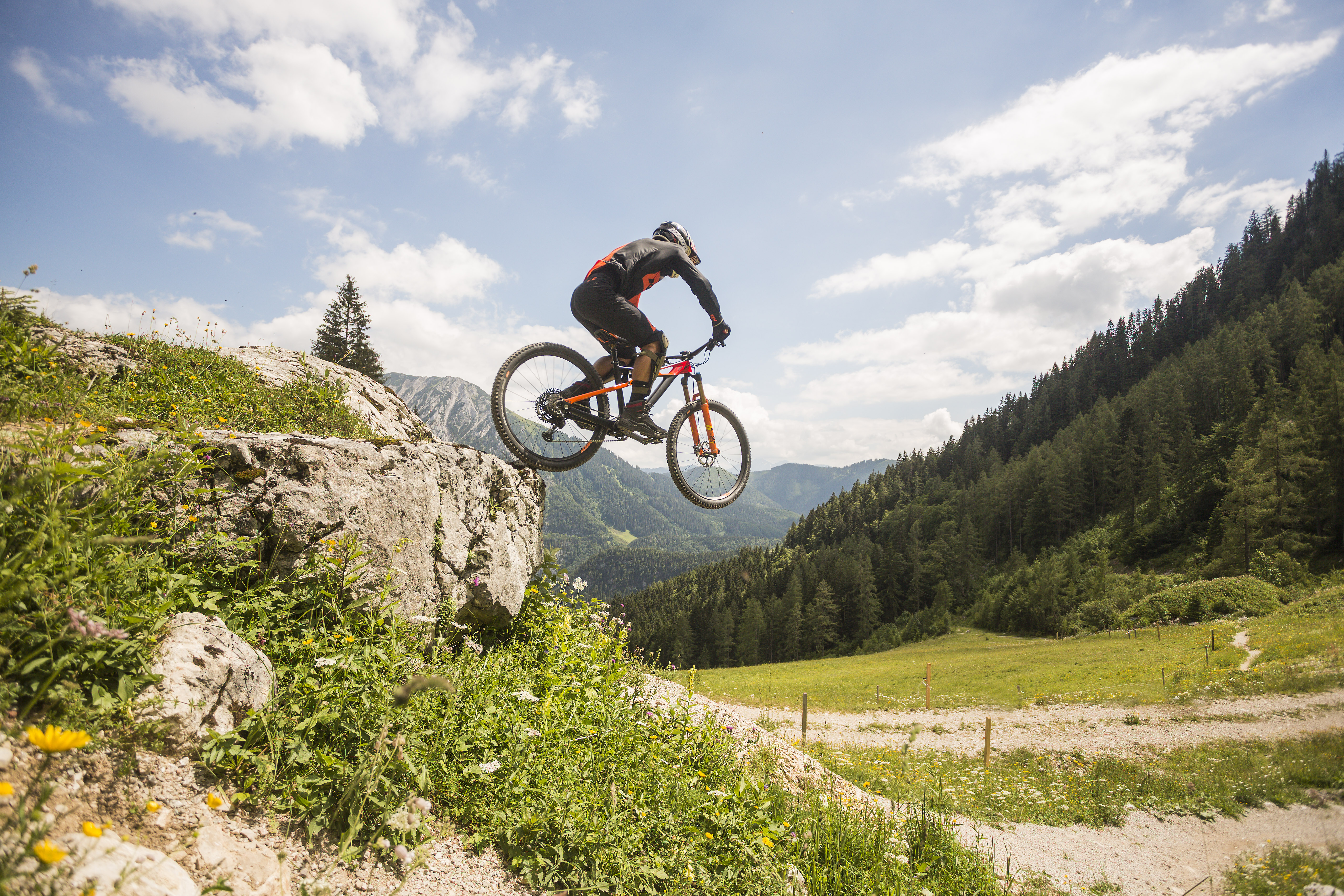 Action KTM Thumbnail