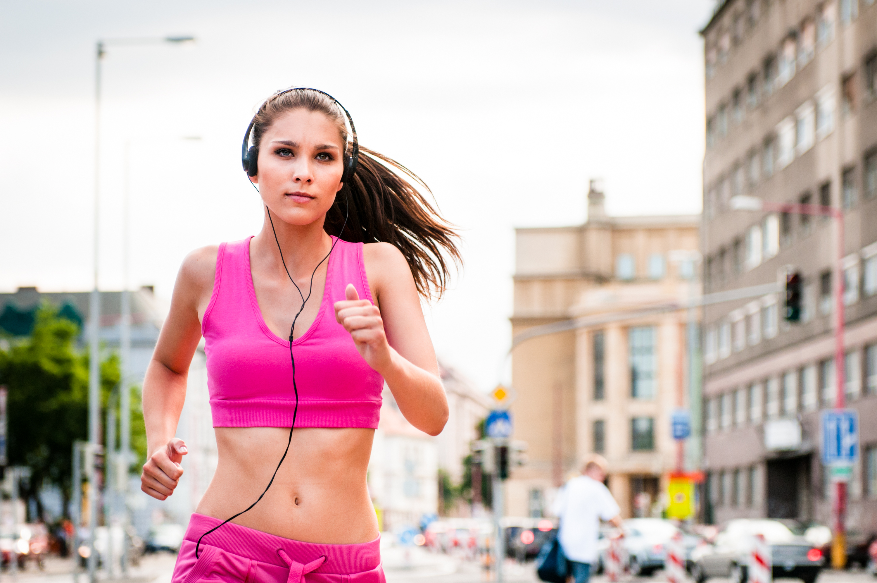 Die 10 motivierendsten Songs für dein Training