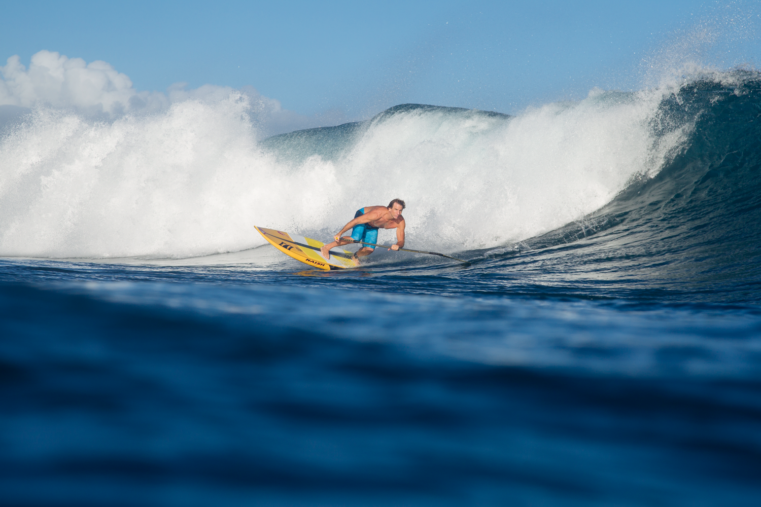 Ozeanriese: Surf-Legende Robby Naish im Interview