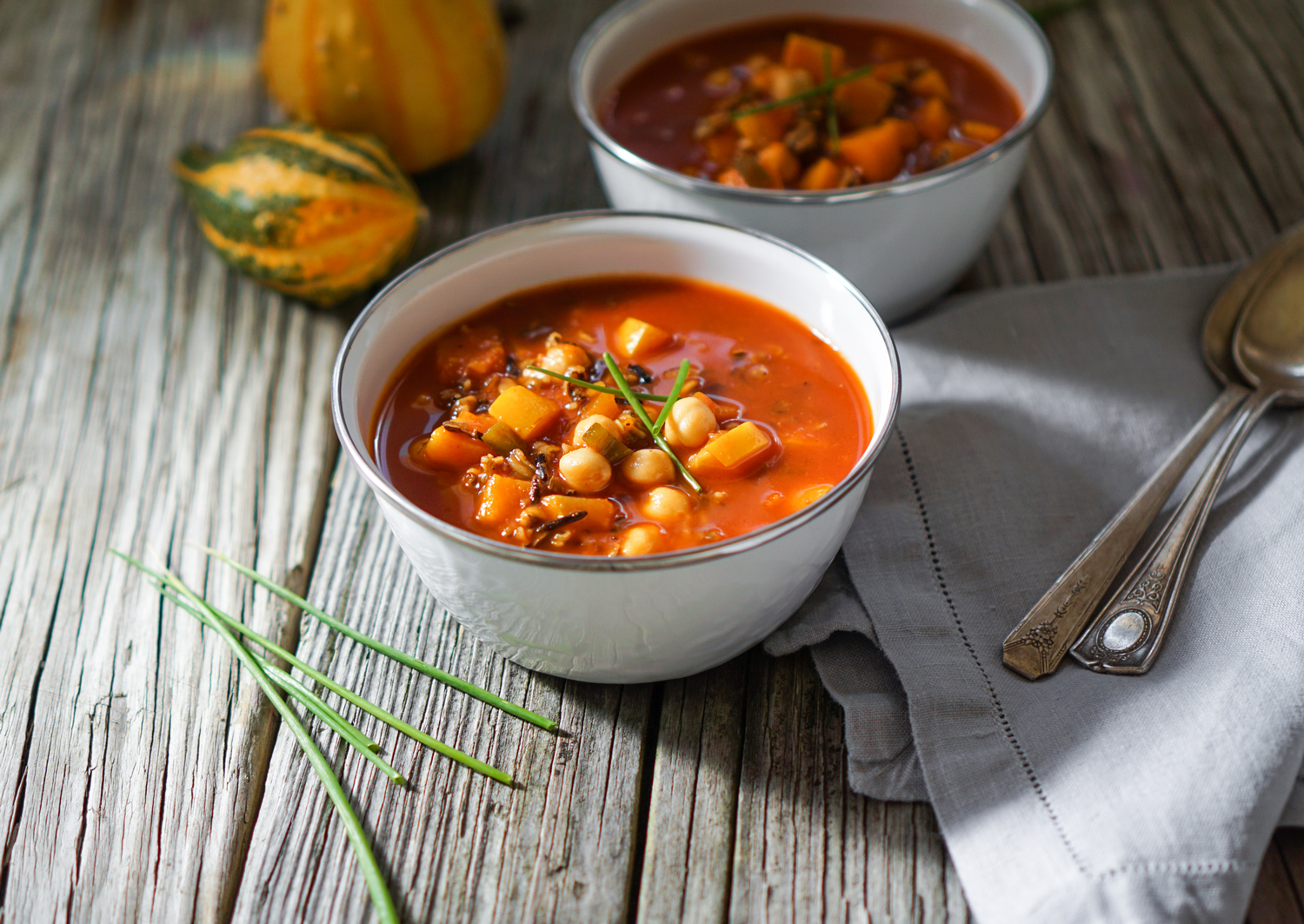 Gesunder Rezepttipp: Veganes Chili con Kürbis