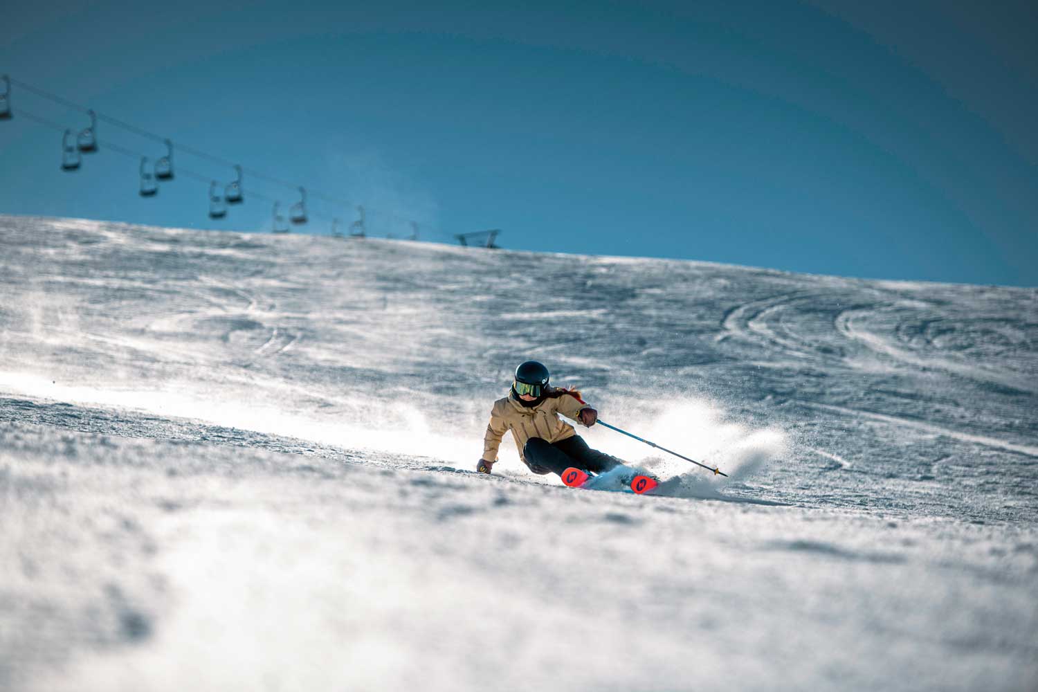 Volle Bandbreite: Was der Skimarkt bietet und wie man im großen Angebot seinen Ski findet