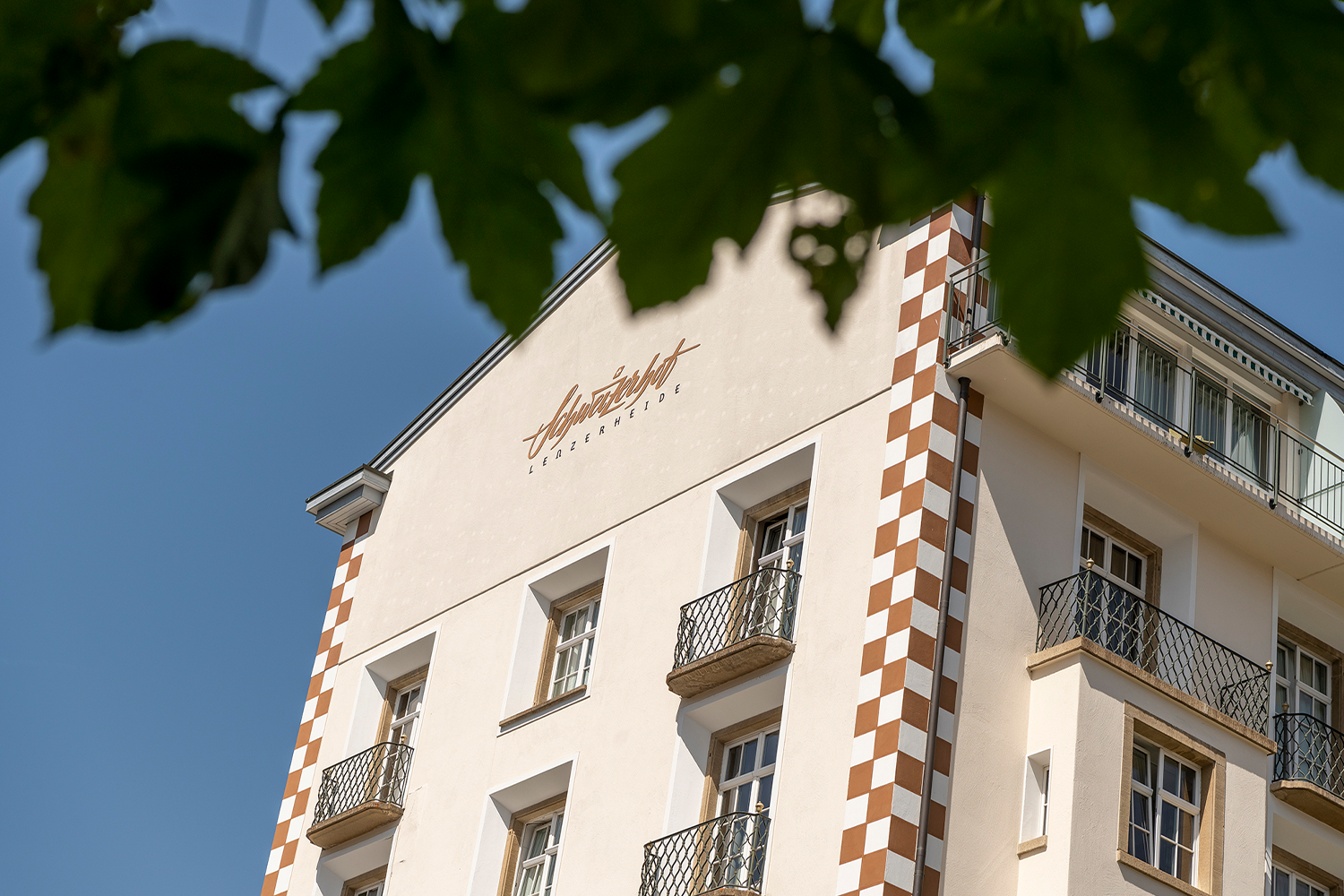 schweizerhof-lenzerheide_hotel_c_dolores_rupa.png