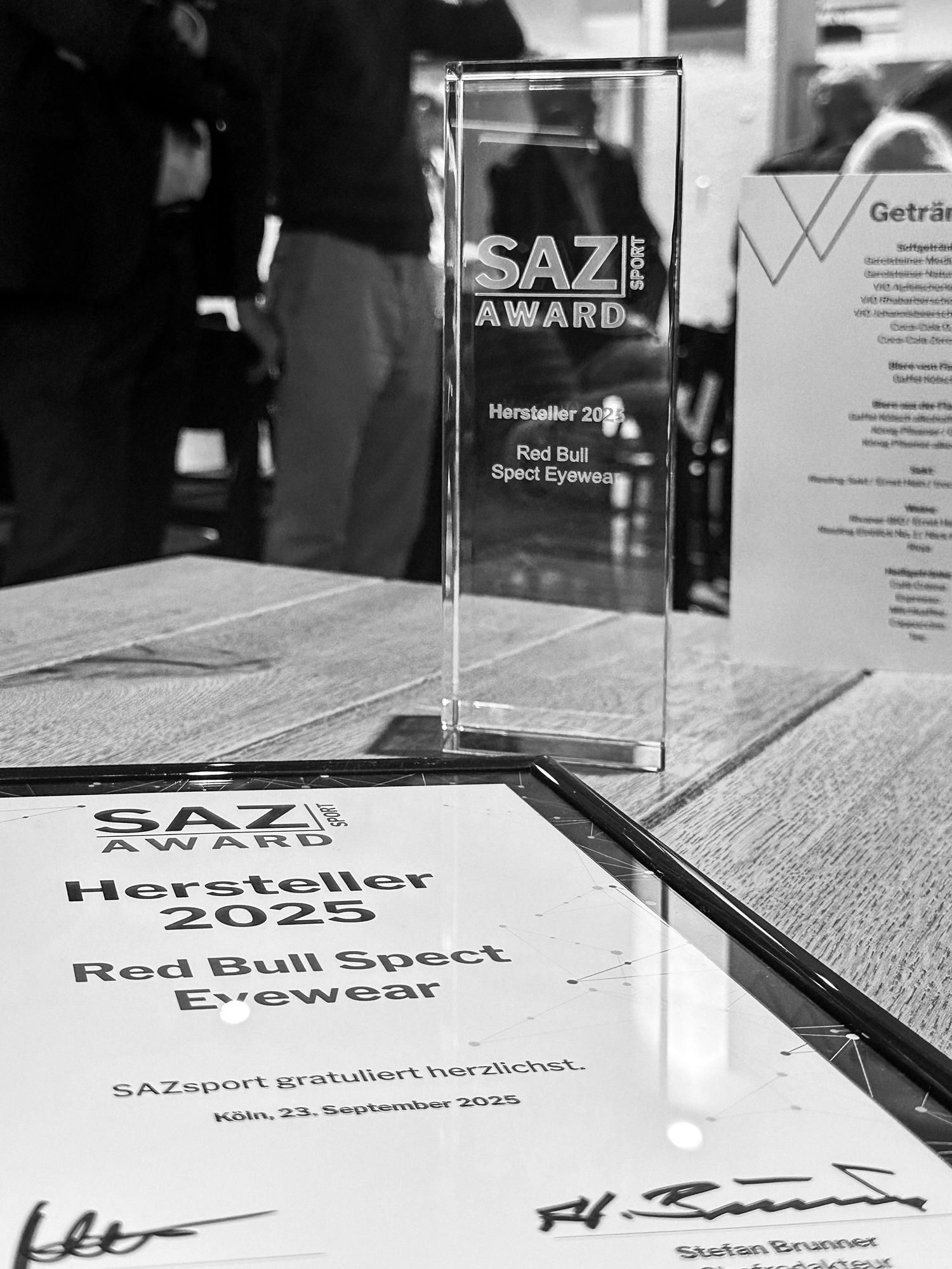 Red Bull SPECT Eyewear ist Hersteller des Jahres 2025 – Platz 1 beim SAZsport Award!
