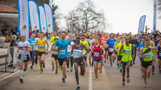 Österreich am Stockerl beim Laguna Poreč Halbmarathon 2017 / Bild: Veranstalter Thumbnail