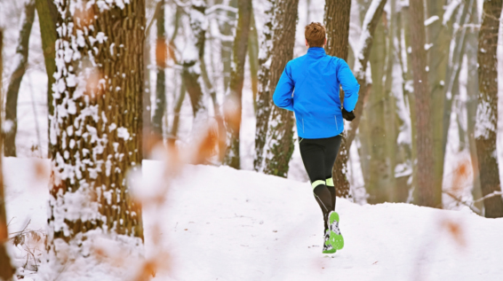 Laufen im Winter - Schutzkleidung / Bild. iStock Thumbnail