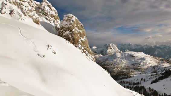 SPORTaktiv Freeride-Camps am Kärntner Nassfeld 2016: 3 Tage Freeride-Vergnügen mit Top-Guides im 4-Sterne-Hotel um € 399,- / Bild: Nassfeld