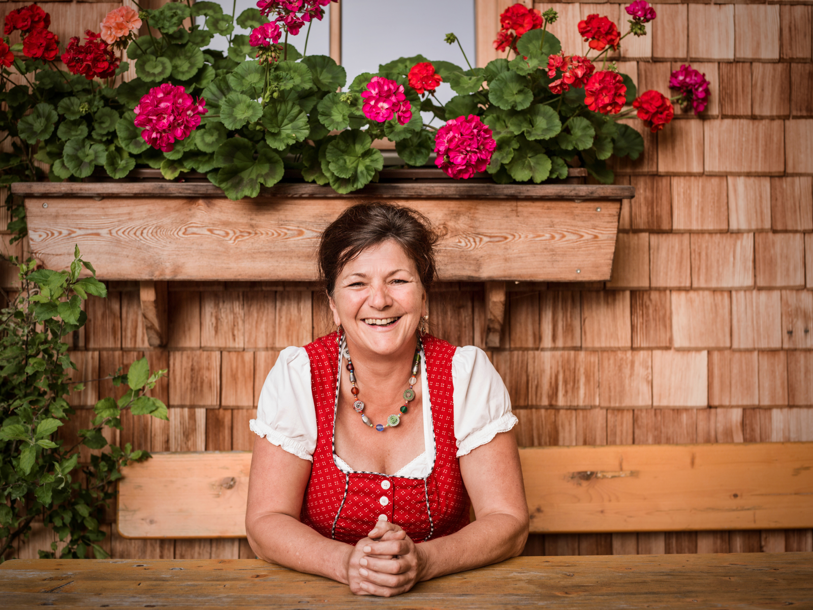 Die wilde Kaiserin: Hüttenwirtin Silvia Huber über 16-Stunden-Tage und wandernde Bücher