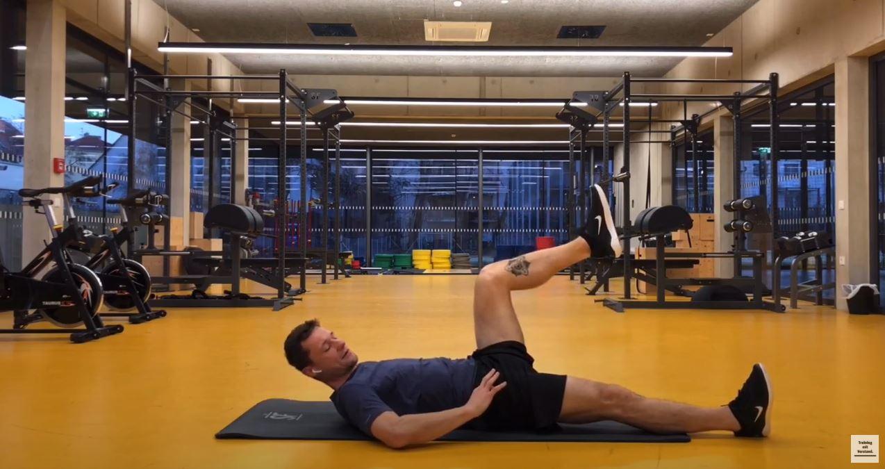 Bernd Marl zeigt dir, wie's geht: 4 Übungen, um deine Hüfte beweglicher zu machen