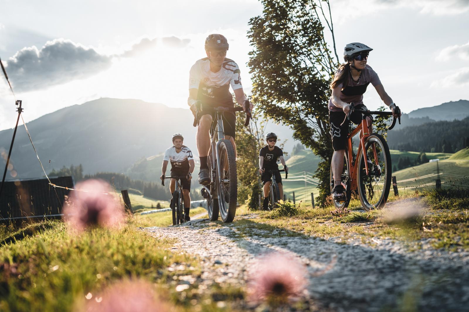 Abseits der Straße: Warum man als (Rennrad-)Radfahrer auch das Gravelbiken probiert haben muss