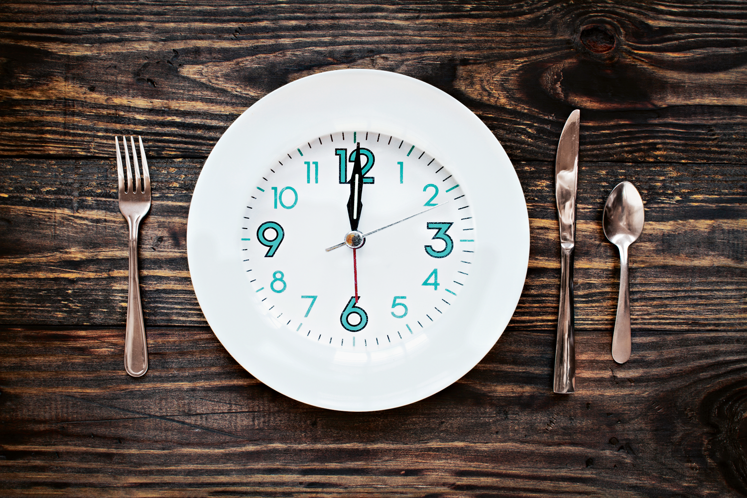 Intervallfasten im Sport-Check: Experten-Empfehlungen für Profi- & Hobbysportler