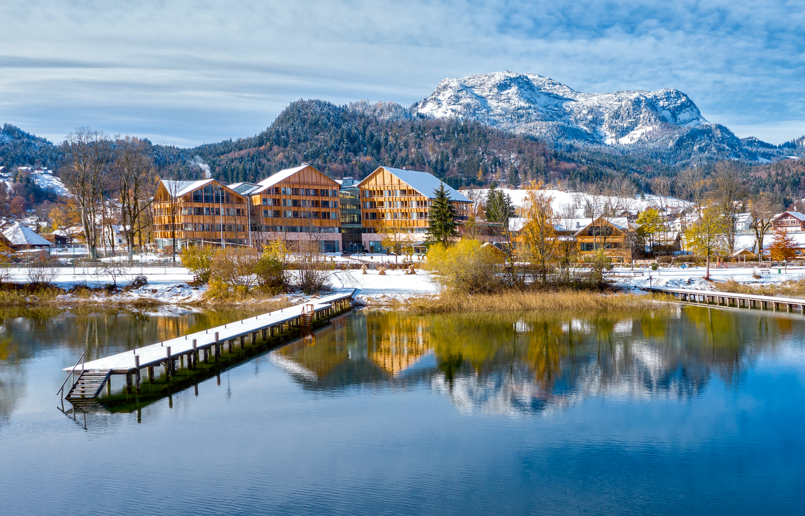 Vivamayr Altaussee: Moderne Erholung im Haus am See