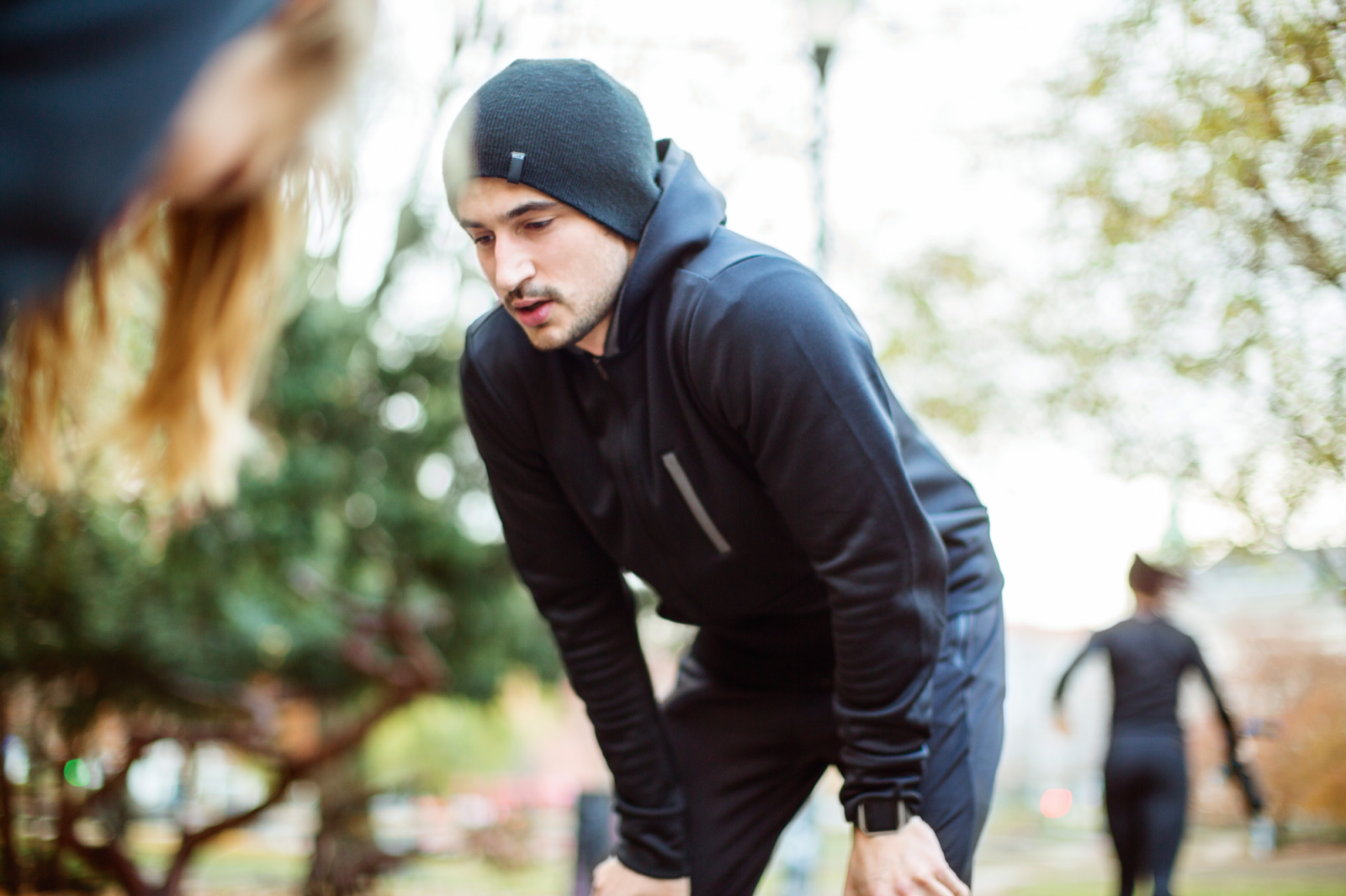 Die Rückkehr in den Sport: Grundregeln für den Wiedereinstieg nach Covid und Co.