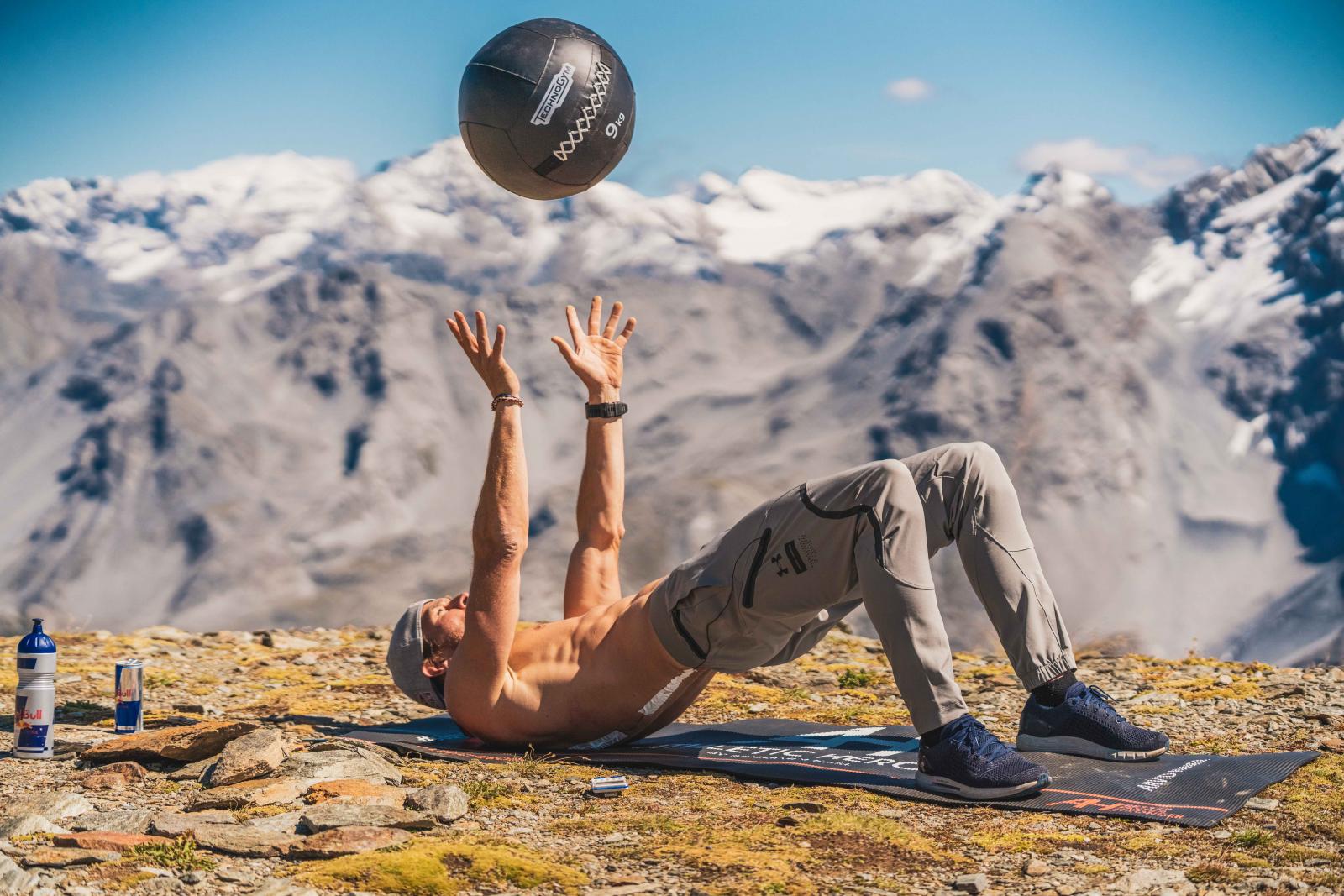 Fitness-Übungen mit Benjamin Karl: So macht dich der Weltmeister fit!