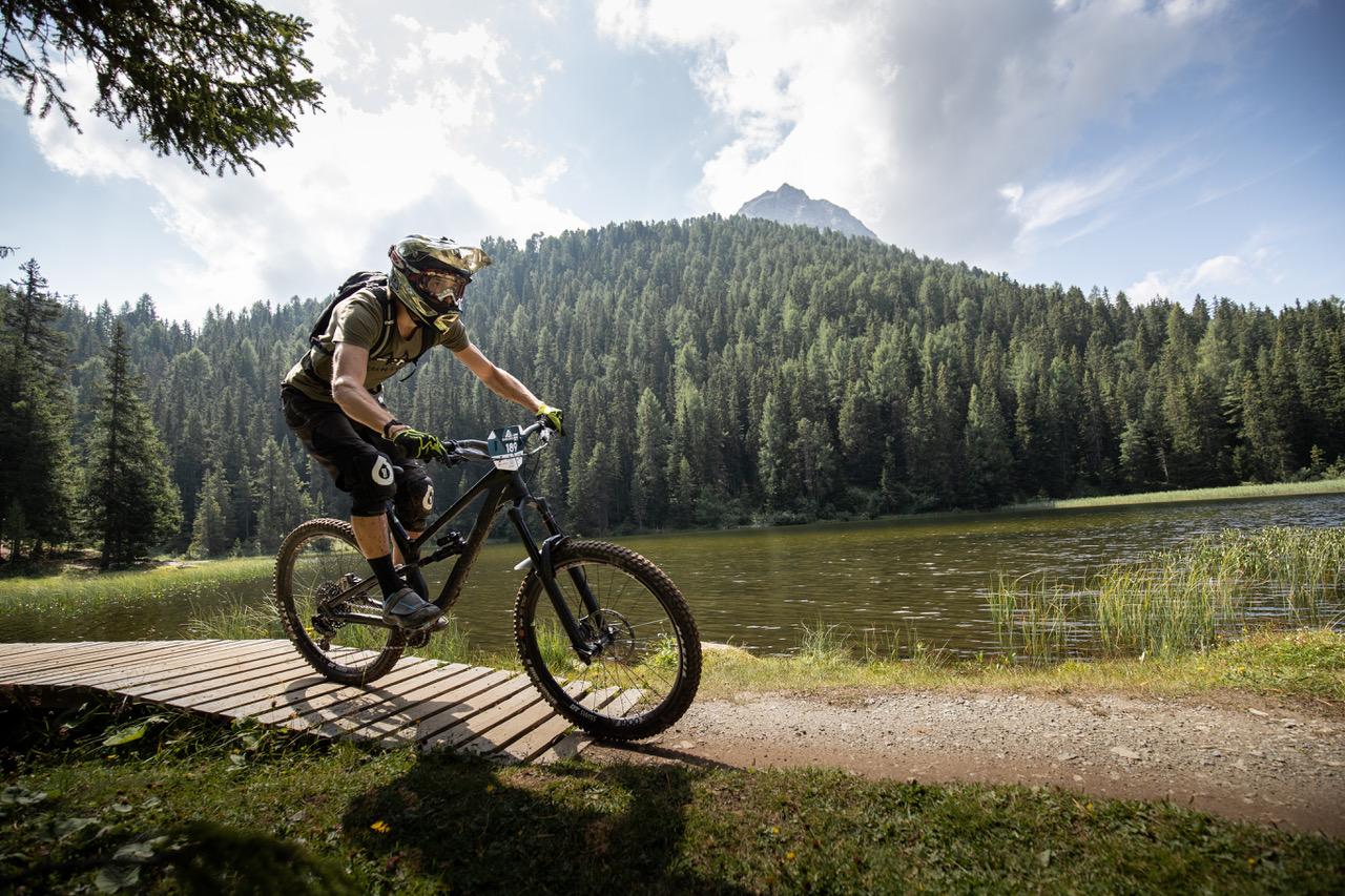 Über 450 Starter:innen bei der TrailTrophy 3Länder Enduro Race 2021 am Reschenpass