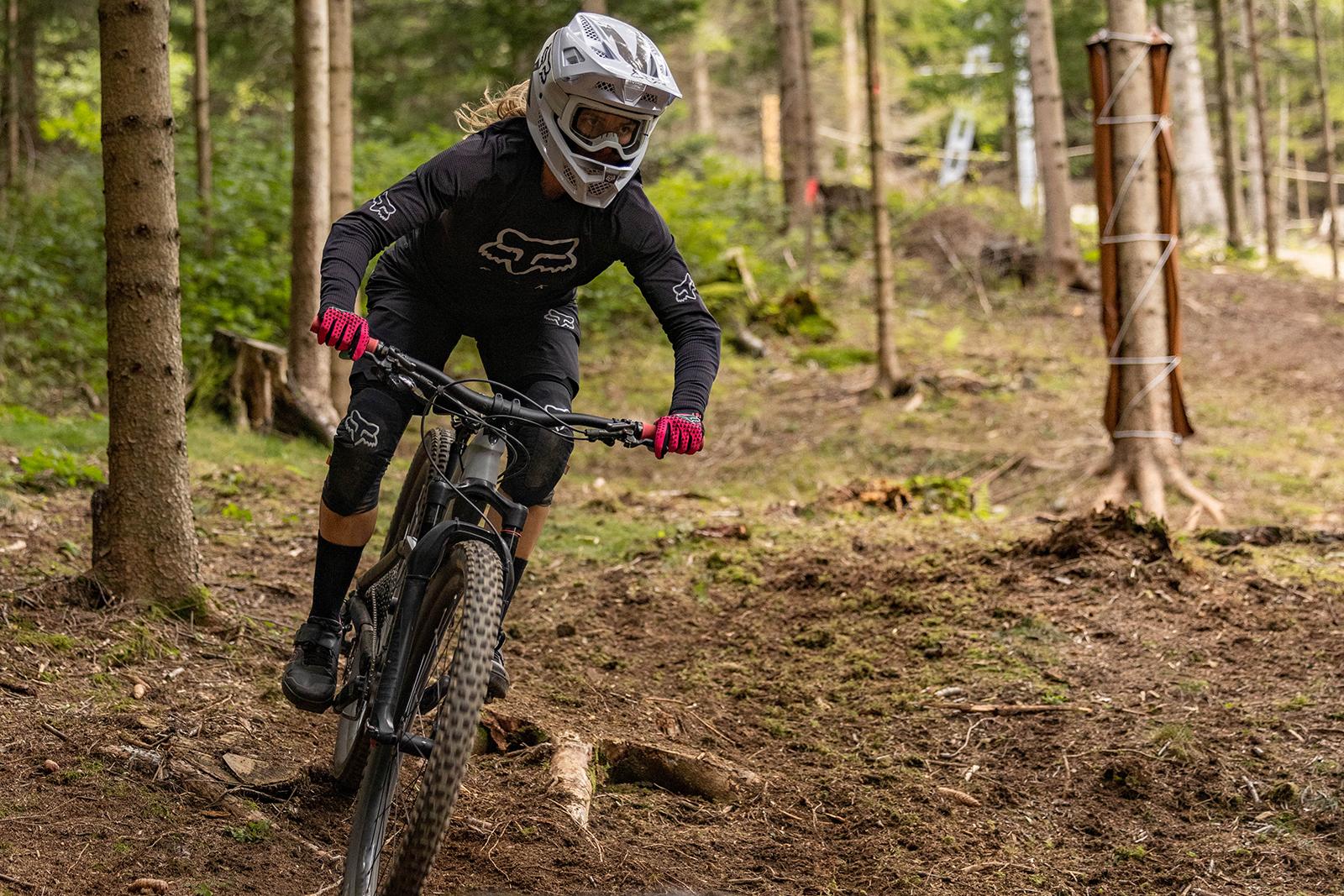 Jetzt wird's knackig: Die neue "Downhill Line" im Trailpark der Wexl Trails ist eröffnet!