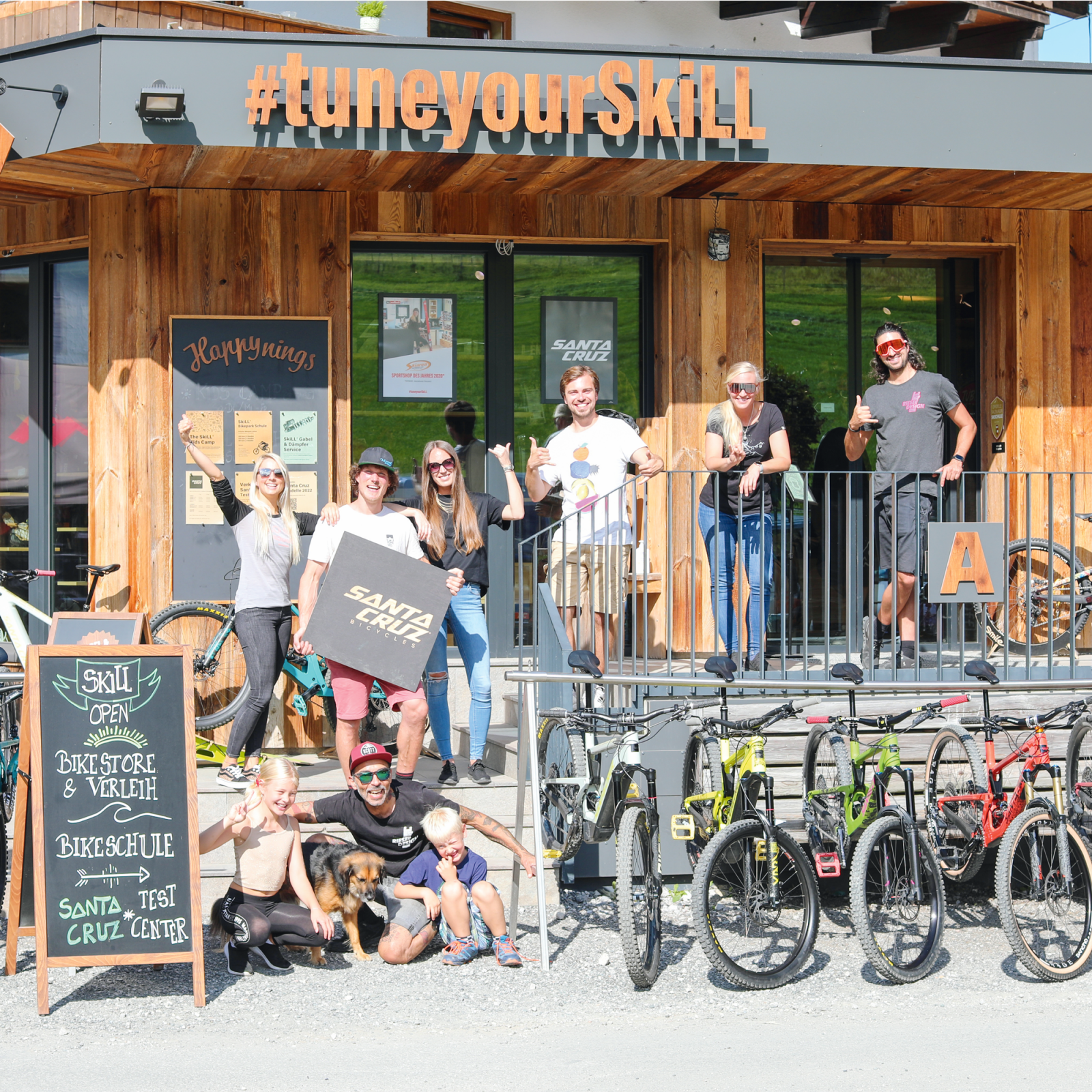 #tuneyourSkiLL: Santa Cruz erobert jetzt Saalbach