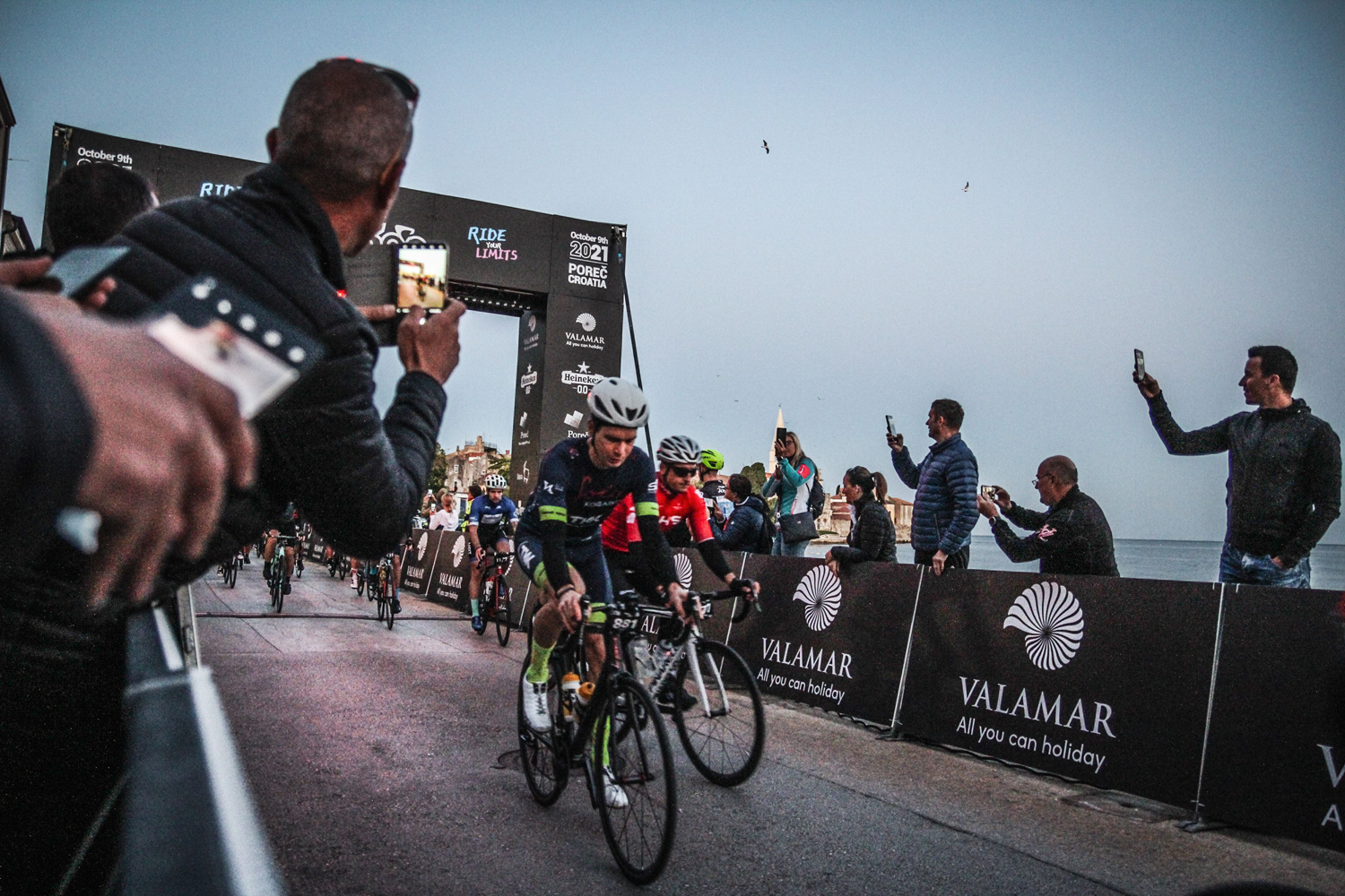 Istria300: Mehr als 800 Rennradfahrer fuhren quer durch Istrien