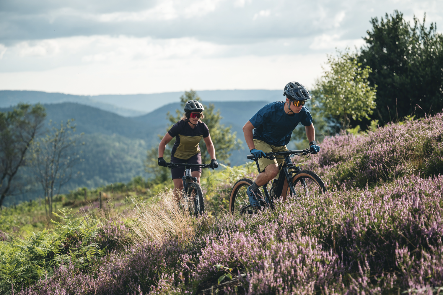 Downcountry-/Tourenbikes: überall zu Hause