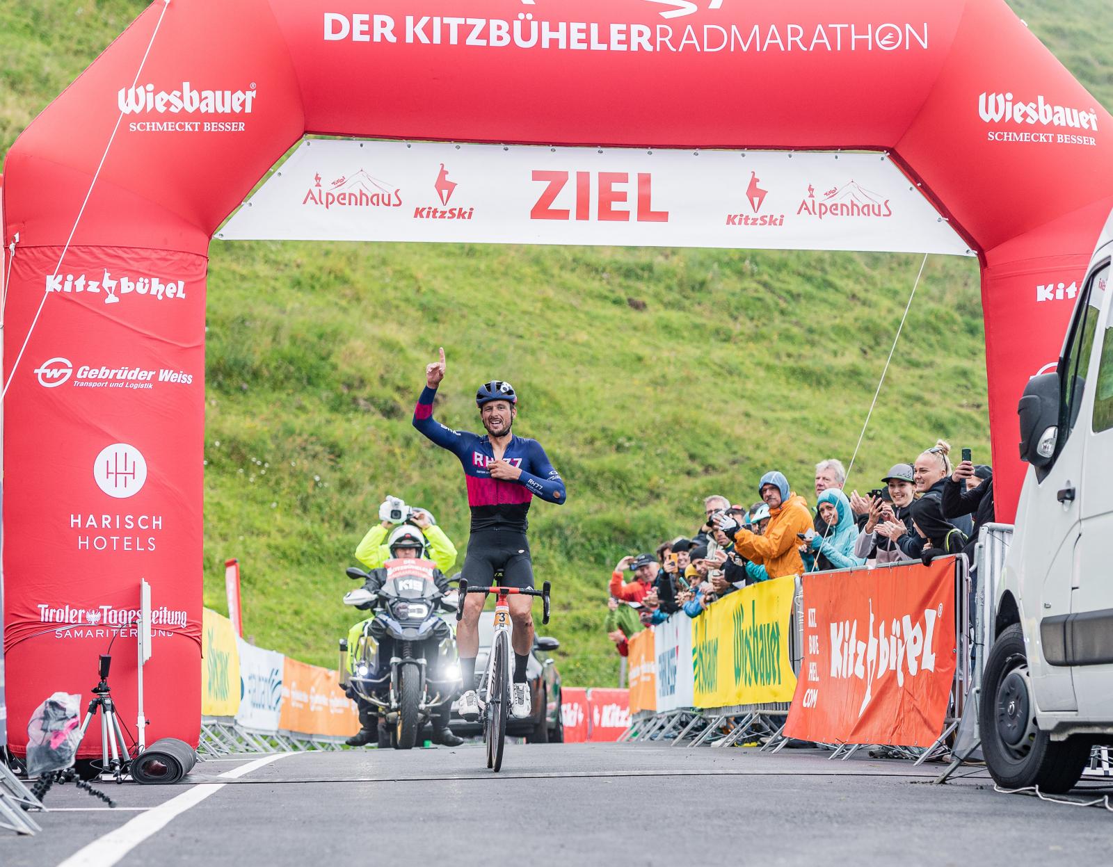 Hoogerland gewinnt 2. Kitzbüheler Radmarathon und schließt Frieden mit dem Horn