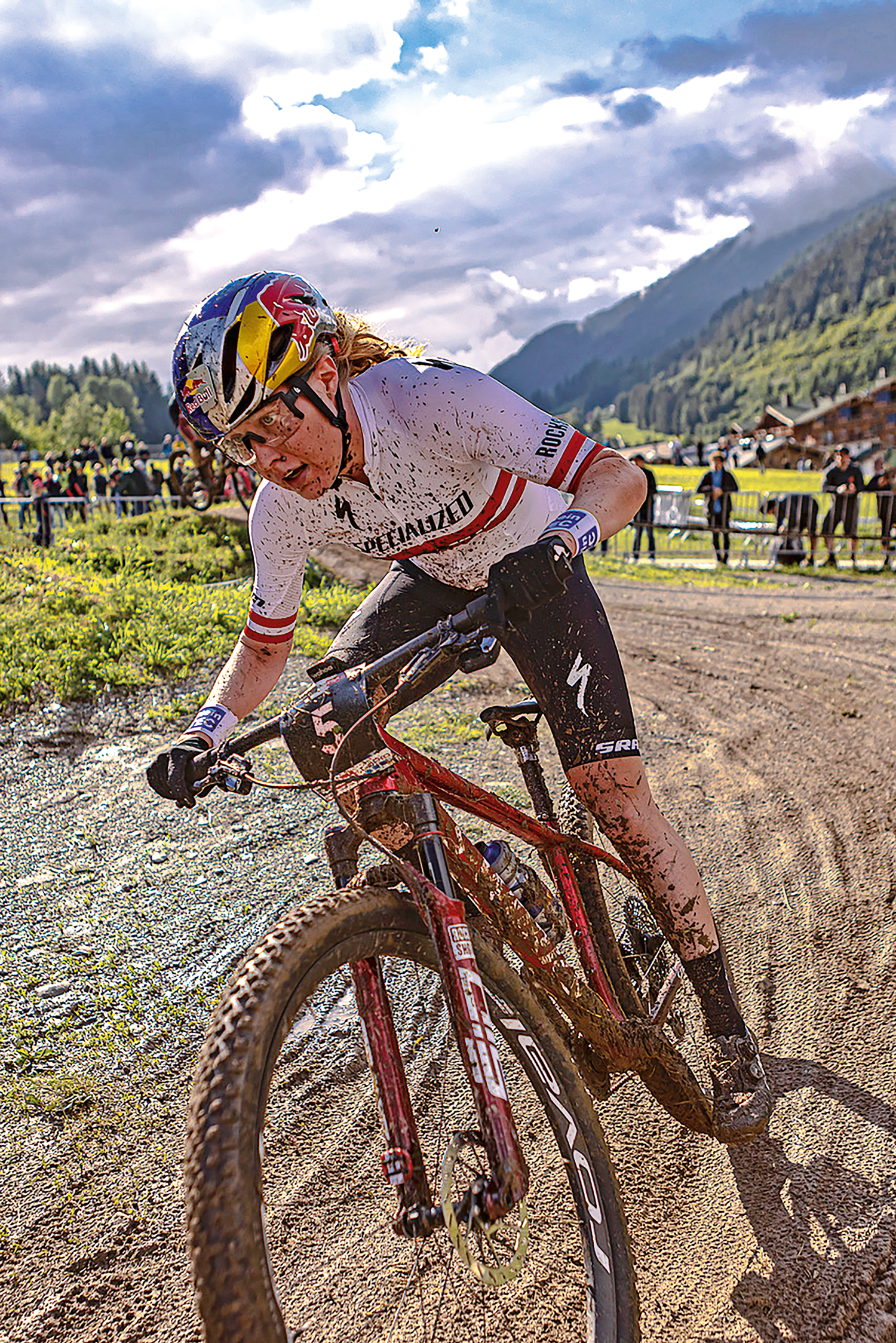 Die Vollgas-Genießerin: Laura Stigger sorgt im MTB-Cross-Country-Weltcup für Furore