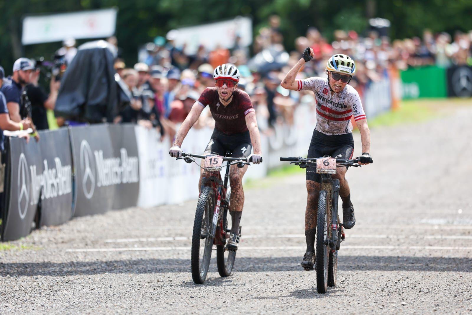 MTB-Weltcup: Mona Mitterwallner sprintet in Kanada aufs Podest!