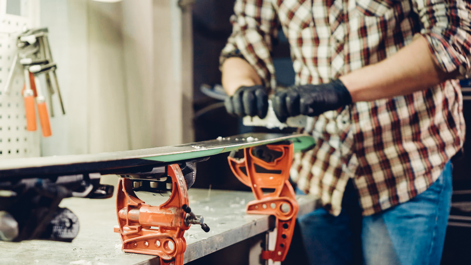 Gut serviert: Das kleine Lexikon zum Skiservice