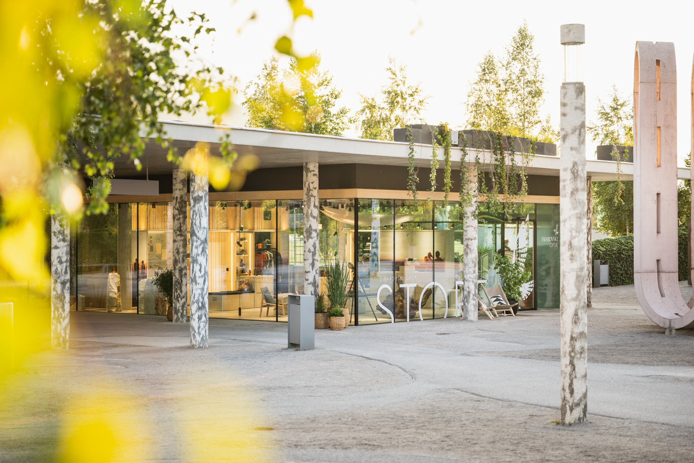 Eröffnung des weltweit ersten SWAROVSKI OPTIK Stores!