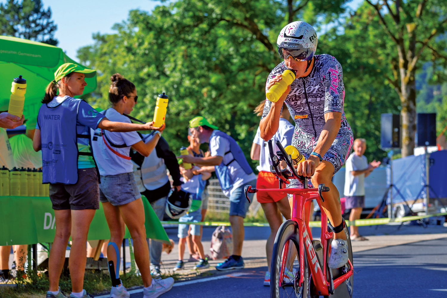 Flüssige Energie: alle Infos zu Sportgetränken