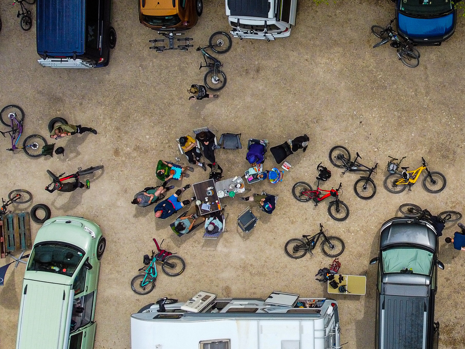 Camp. Ride. Meet. Repeat. beim BUCKETRIDE Festival in der Region Villach vom 29.9. - 2.10.2023