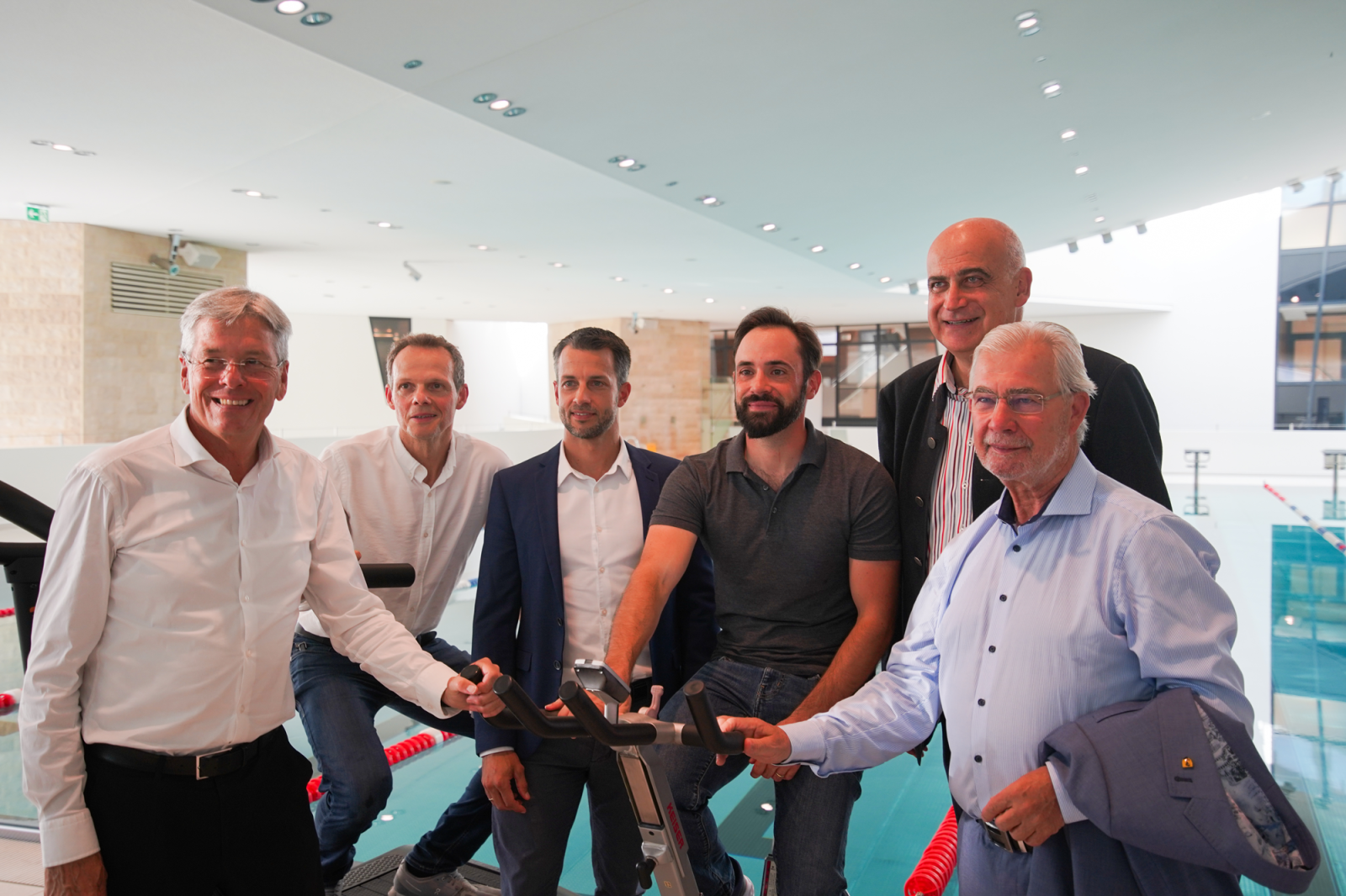 Pressekonferenz zum 1. Indoor Triathlon in Österreich im März 2024 in der KärntenTherme in Warmbad-Villach***