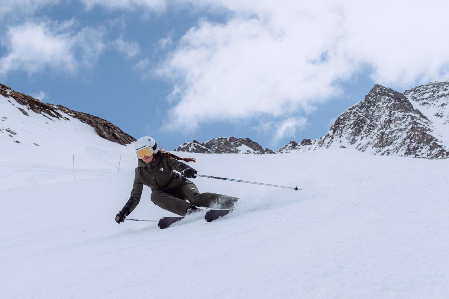 Beim Skifahren rundum geschützt mit DAINESE
