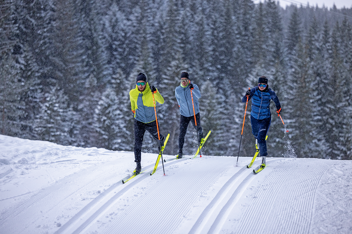 Lautlos gleiten: Worauf es beim Kauf von Langlauf-Material zu achten gilt