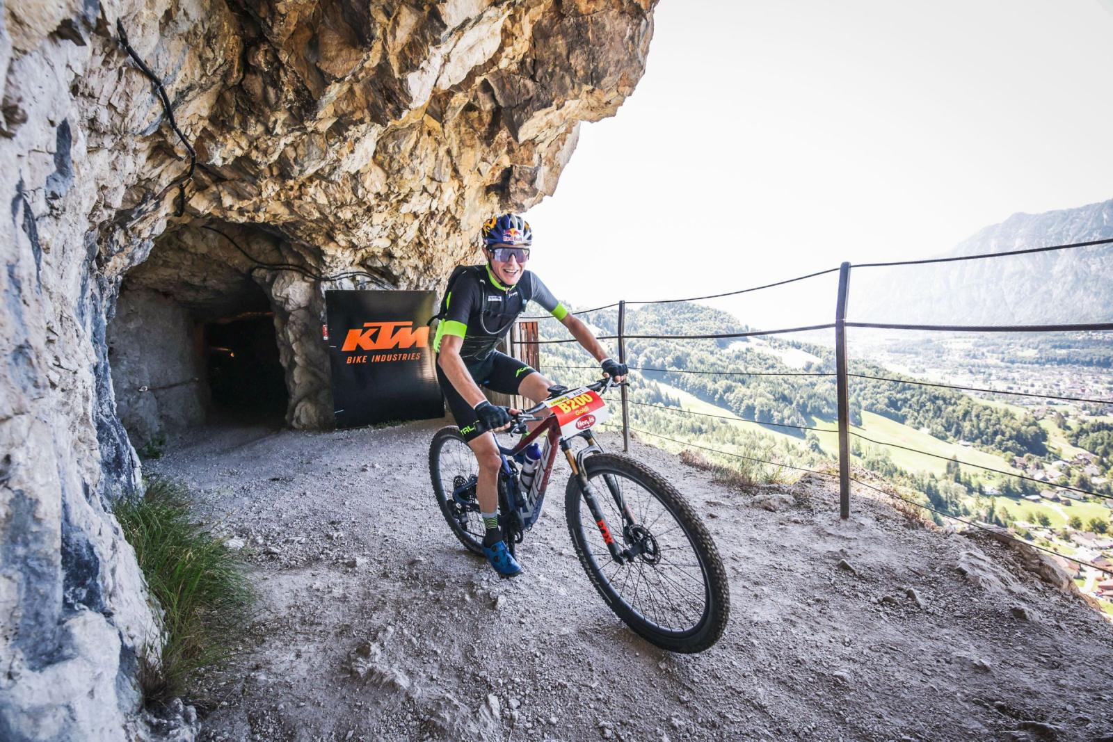 Salzkammergut-Trophy 2024: Auch „Goldi“ tritt wieder in die Pedale!