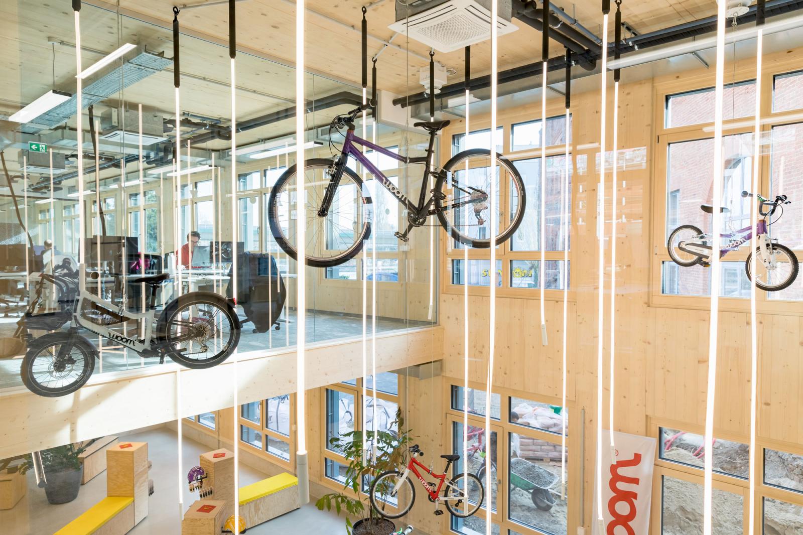 Wien welcomes woom:  woom eröffnet neues Headquarter in der Muthgasse