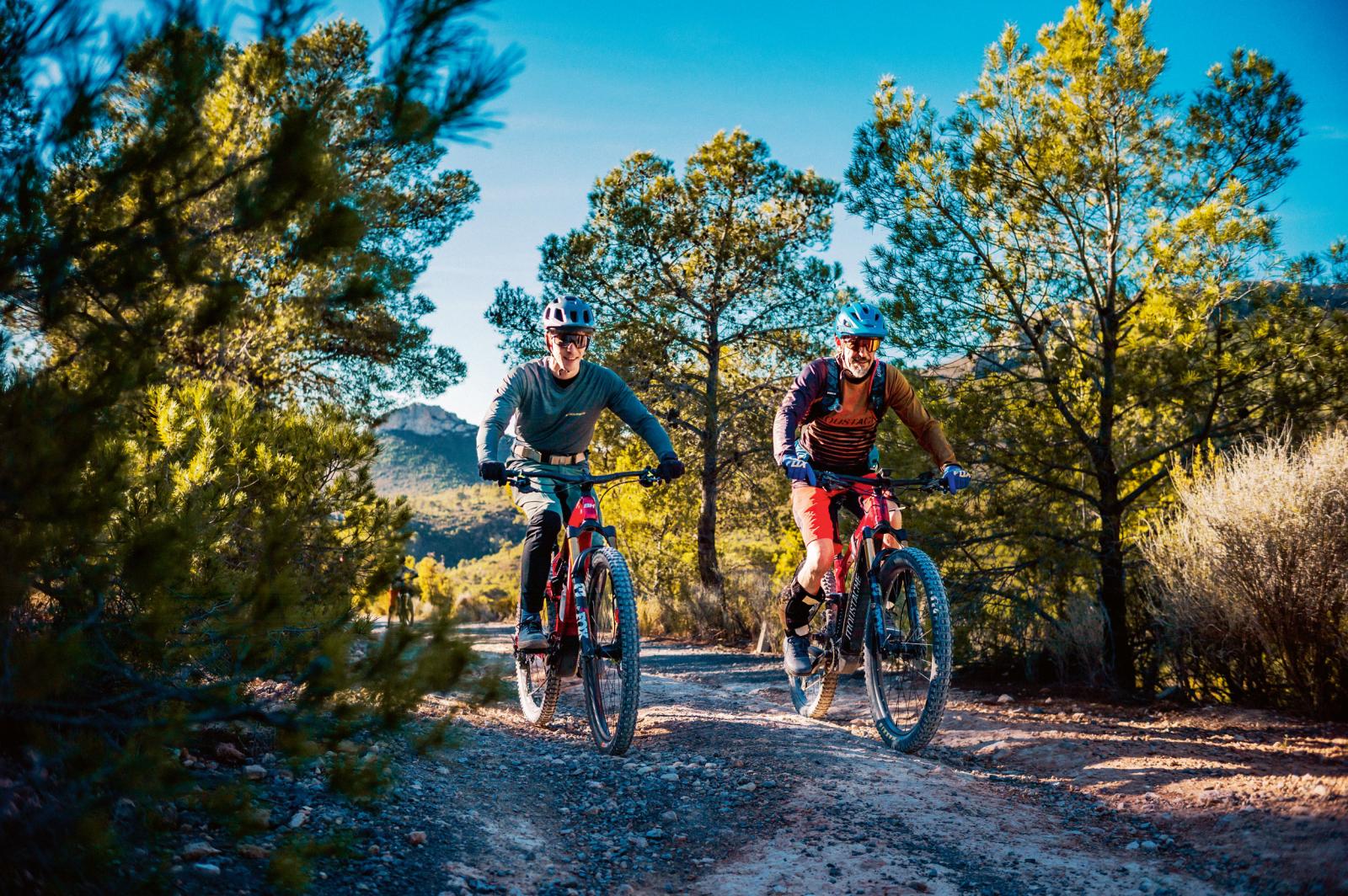 Feine Zeiten: Was moderne Mountainbikes- und E-Mountainbikes auszeichnet