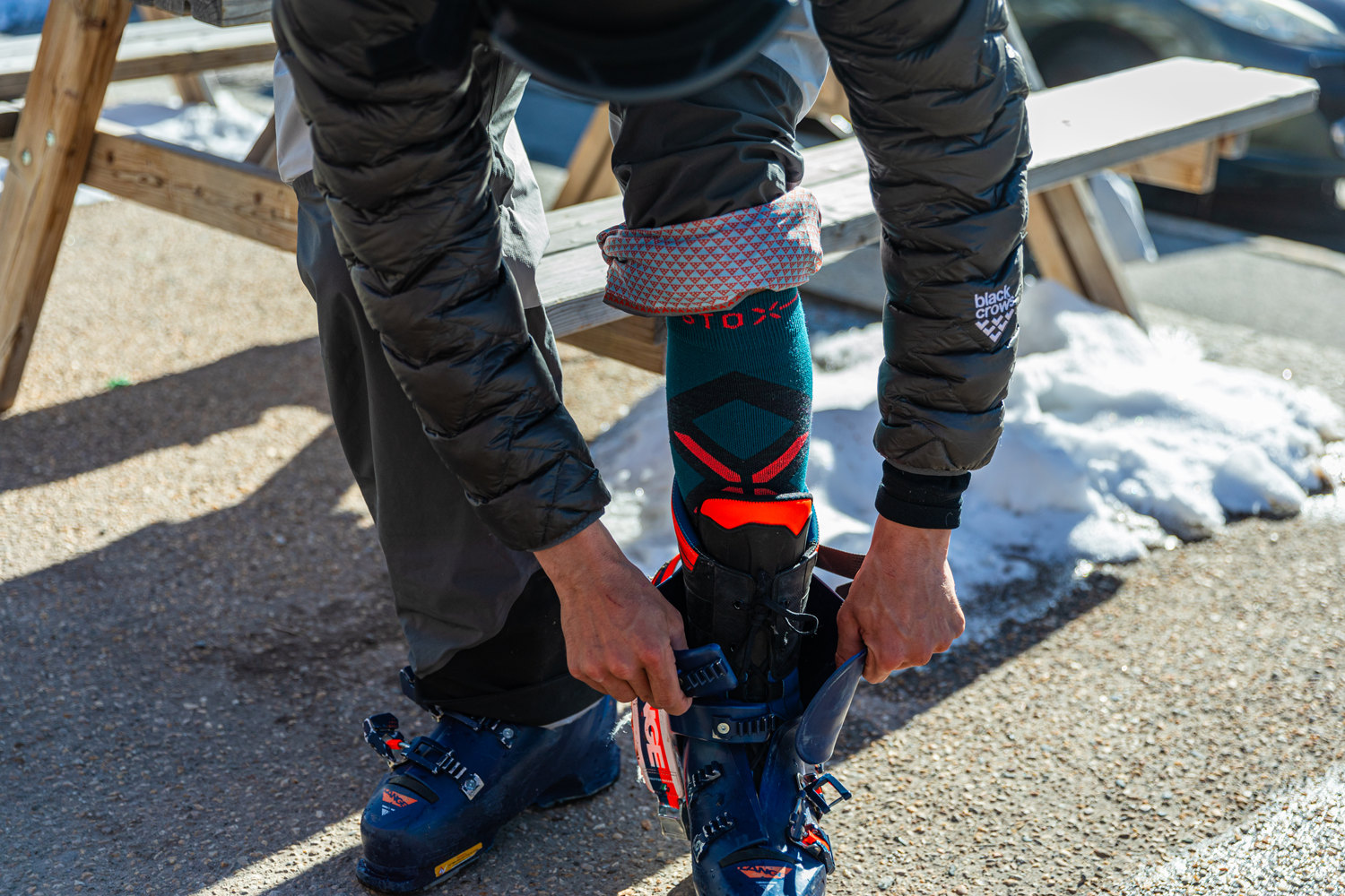 Erster auf der Piste, letzter auf der Hütte: Energie und Komfort für lange Skitage mit den STOX Skiing Socks