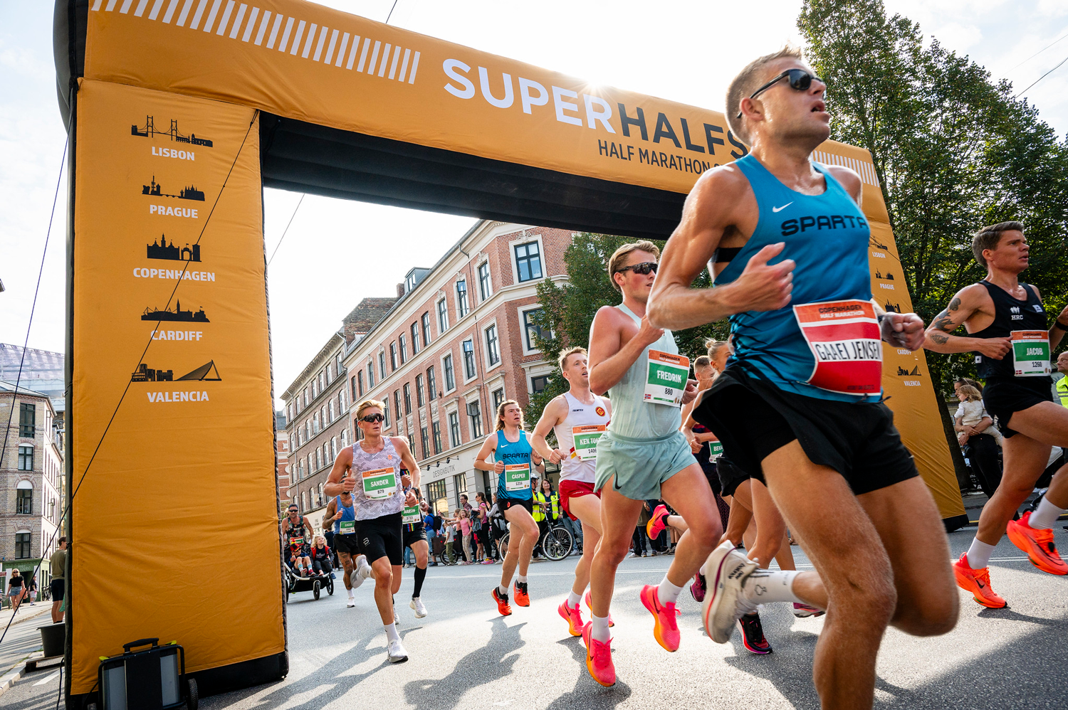 Die SuperHalfs: Europas Laufabenteuer der Extraklasse