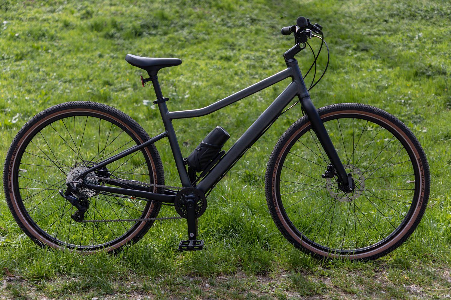 Das neue woom EXPLORE e 6 im SPORTaktiv-Test: Von leuchtenden Augen und LEDs in Lila