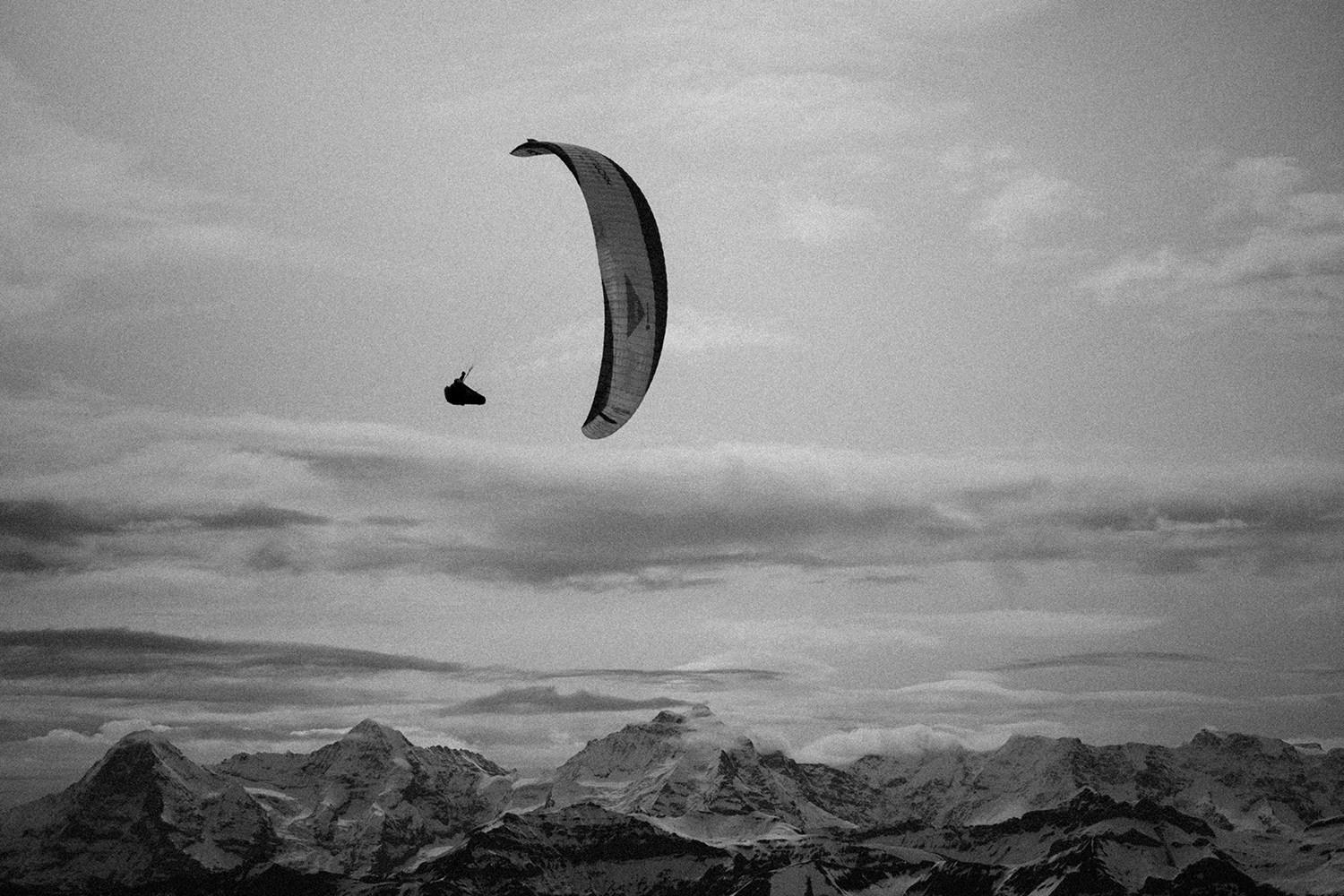 "The Artist of the Air": Ausnahmetalent Chrigel Maurer im Portrait