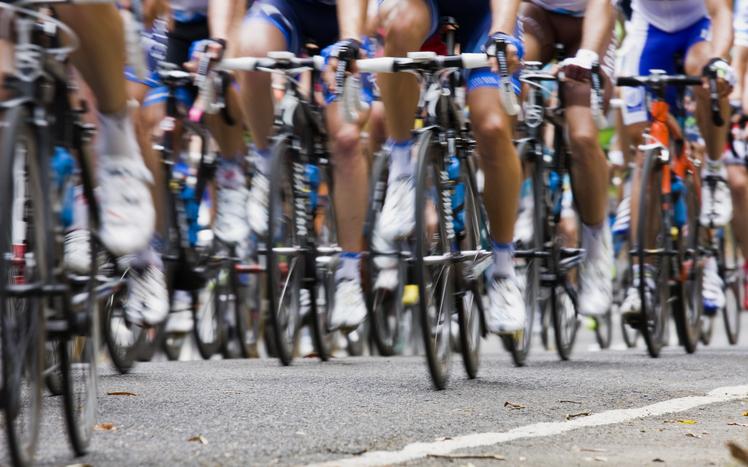 Nachspiel von Schriftsteller Egyd Gstättner: Tour de France - Chapeau!