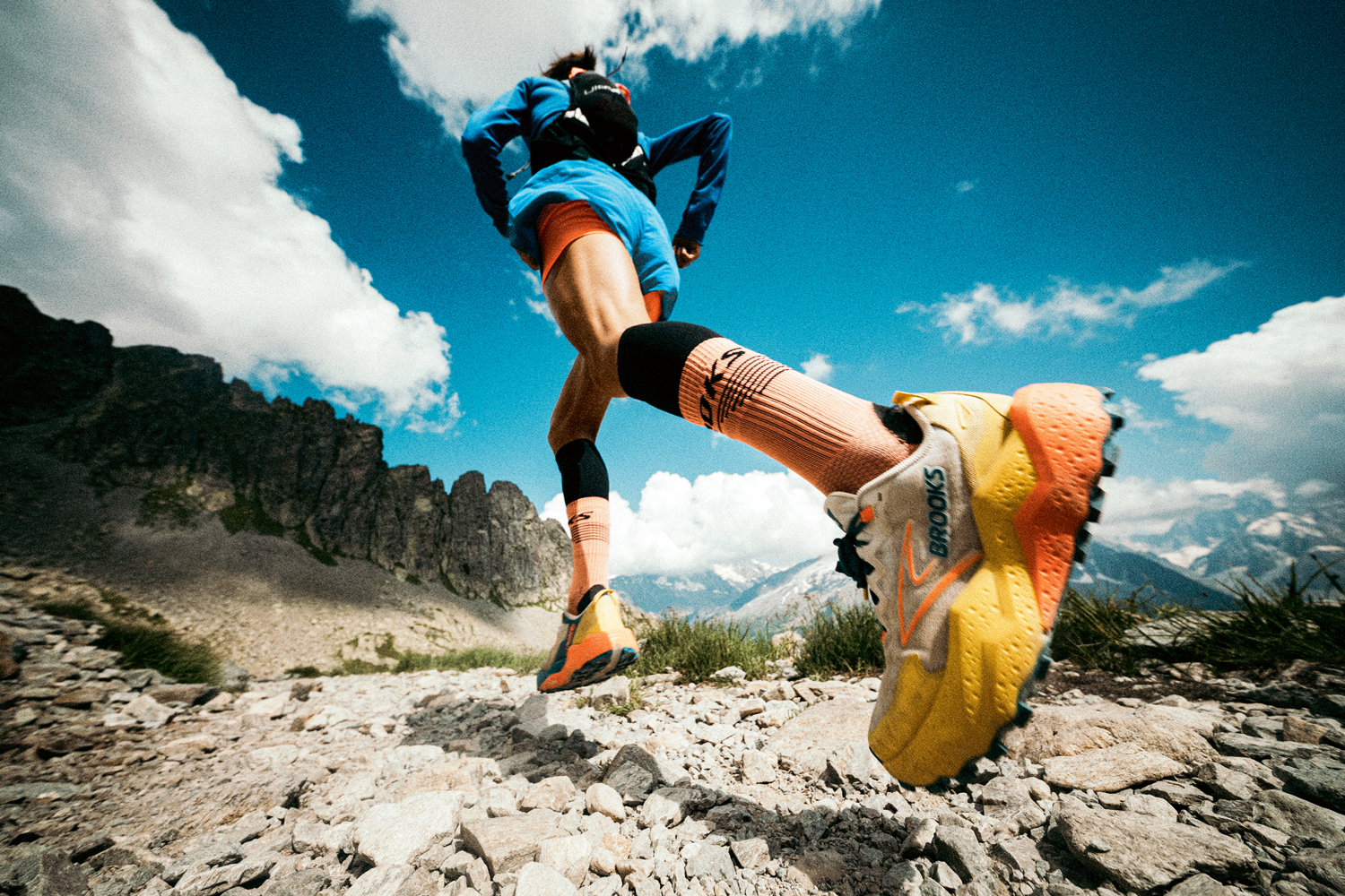 Hightech auf  groben Sohlen: Trailrunningschuhe 2025, im historischen Kontext betrachtet