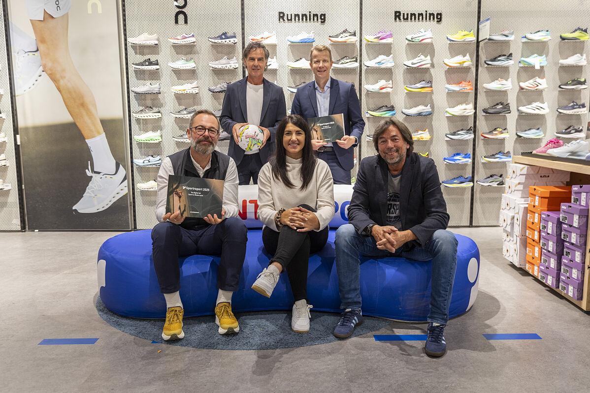 So digital trainiert Österreich: 63 % sind mit Pulsuhr, App & Co. motivierter beim Sport