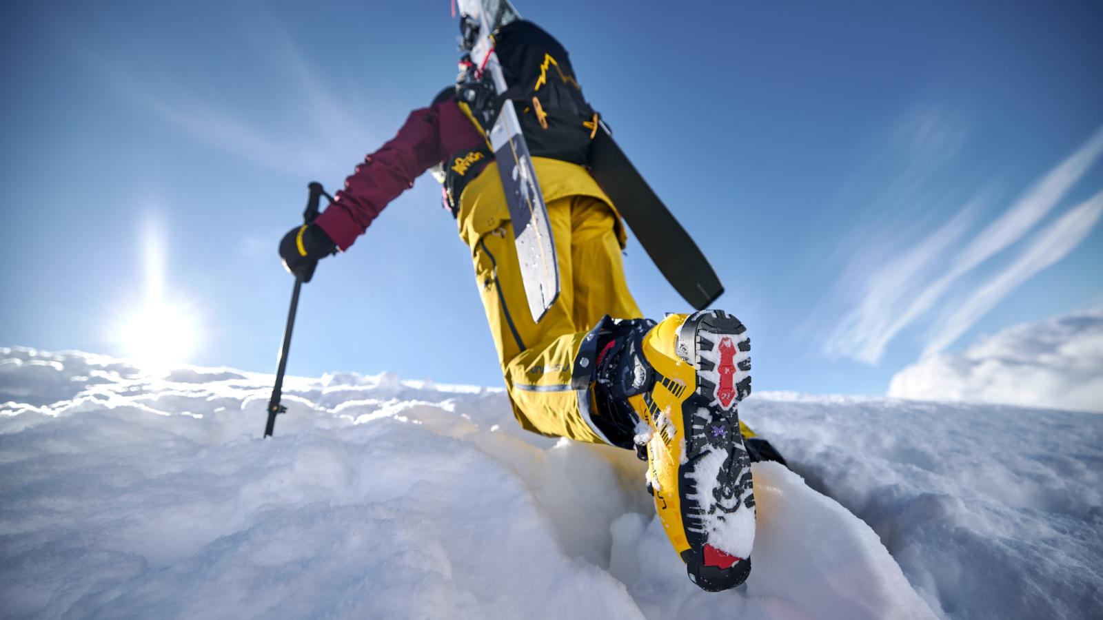La Sportiva Sender: Der neue Freetouring-Skischuh für starke Abfahrten und effiziente Aufstiege