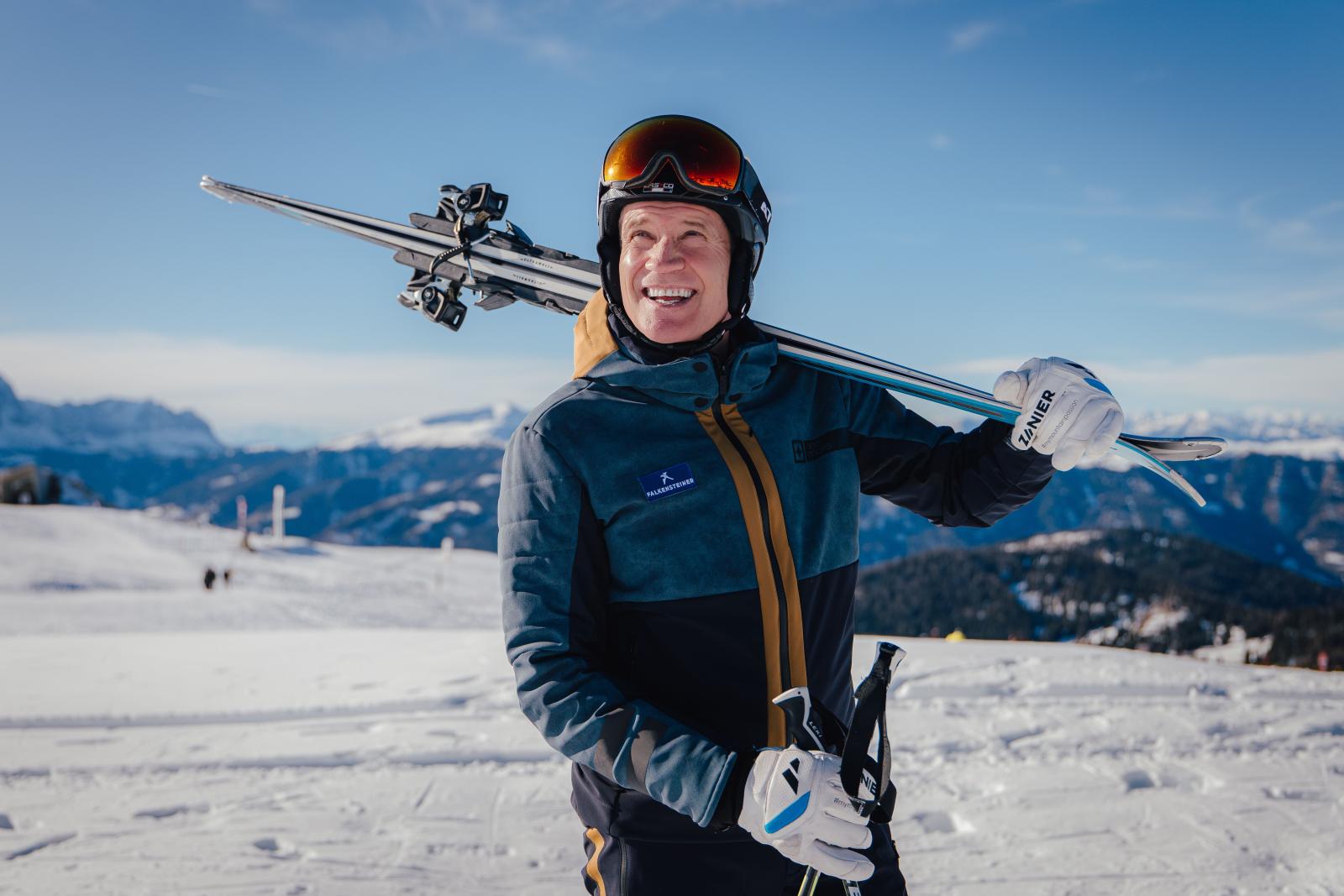 Falkensteiner setzt erneut auf Armin Assinger als Markenbotschafter