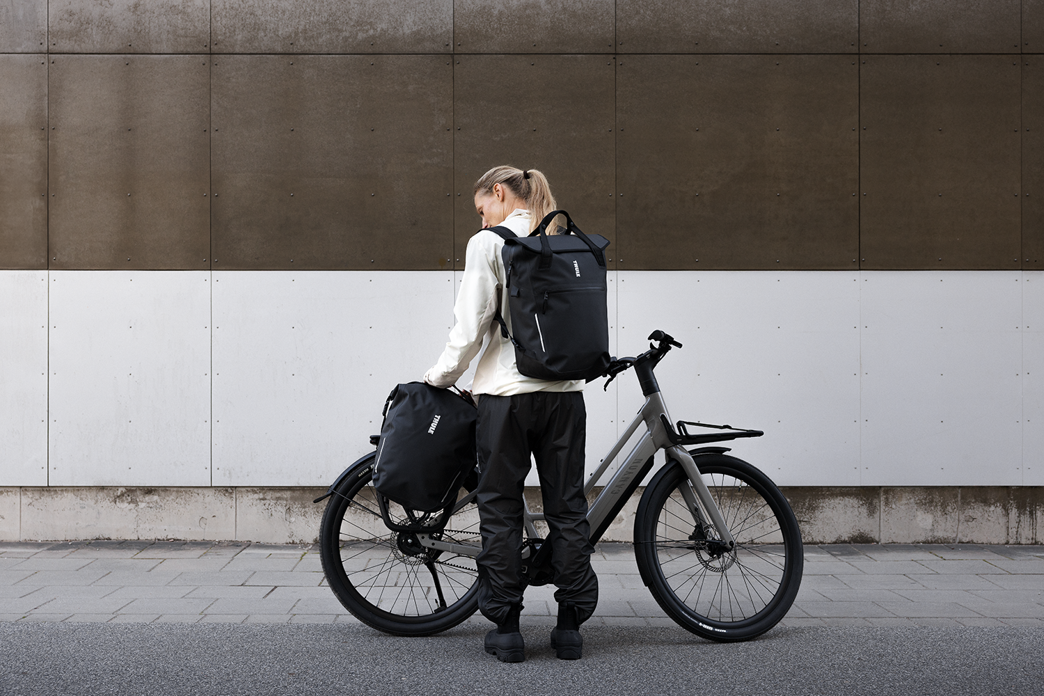 Klick. Sitzt. Fährt. – Das neue InLock pannier system by Thule