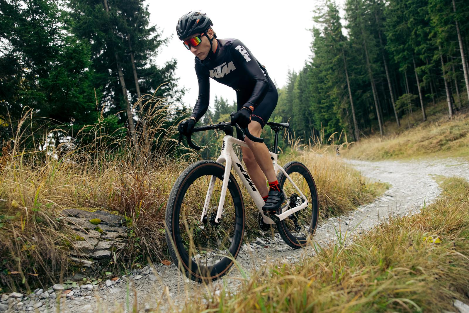 Die neue KTM GRAVELATOR Carbon-Serie: Freiheit auf jedem Kilometer