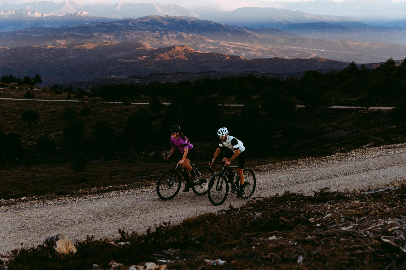 Gravelbike: Eroberer der Radszene – da knirschen die Reifen am Schotter